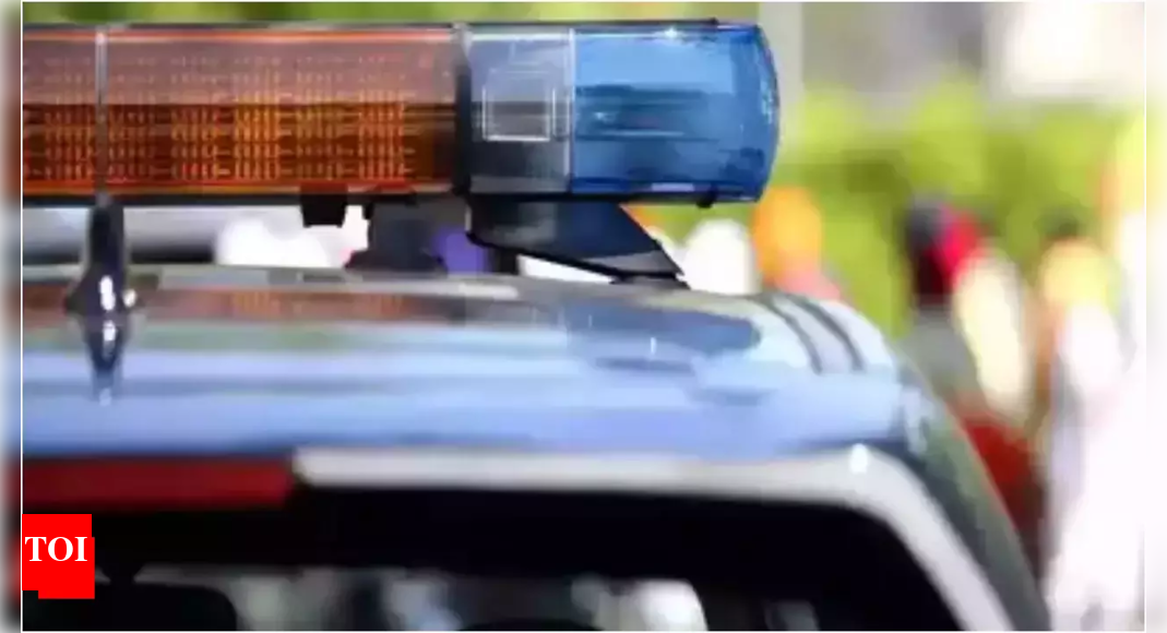 11 people injured in shooting in South Carolina beach town