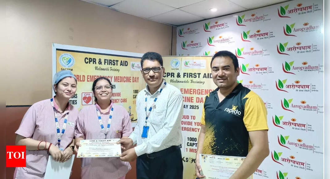Over 1,000 bike and cab drivers trained in life-saving emergency response skills | India News