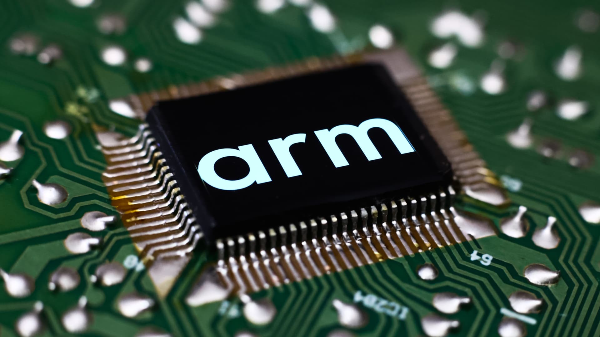 Arm stock tumbles on chip designer’s muted profit forecast