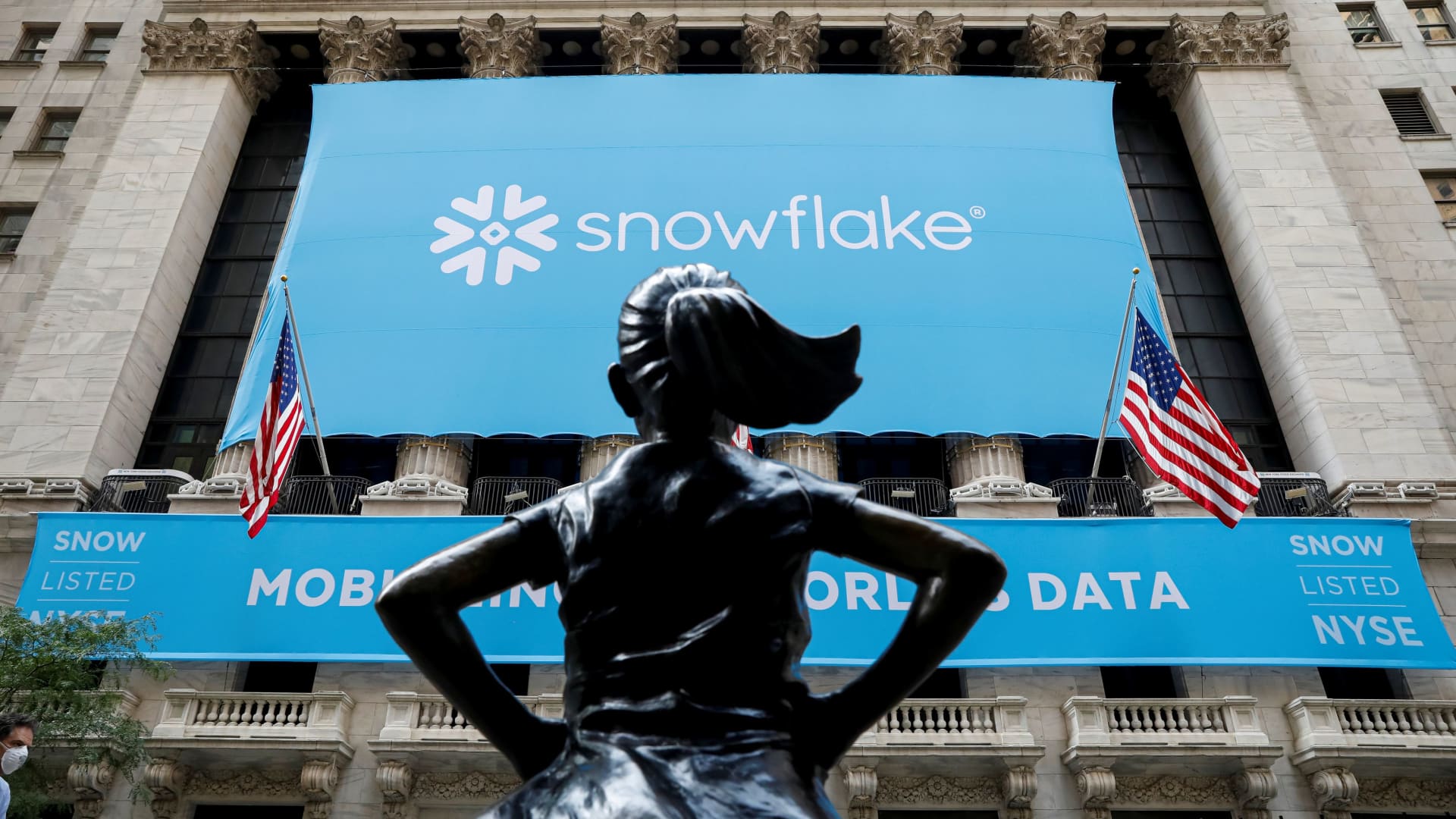 AI drives rally in software, led by MongoDB, Pure Storage, Snowflake