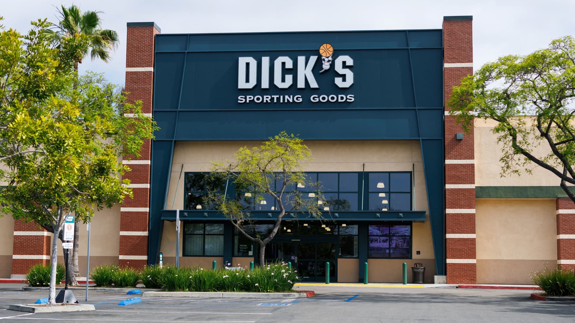 Dick’s Sporting Goods (DKS) Q2 2025 earnings