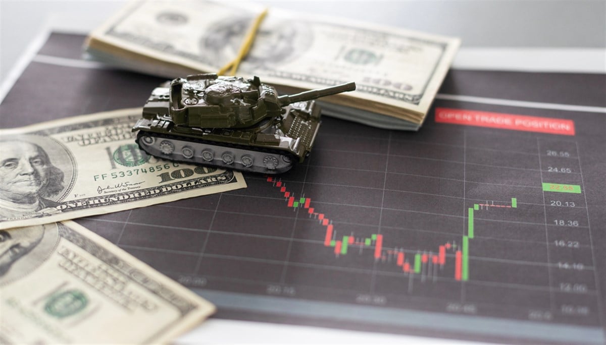 New Global Deals Boost These 2 Defense Leaders