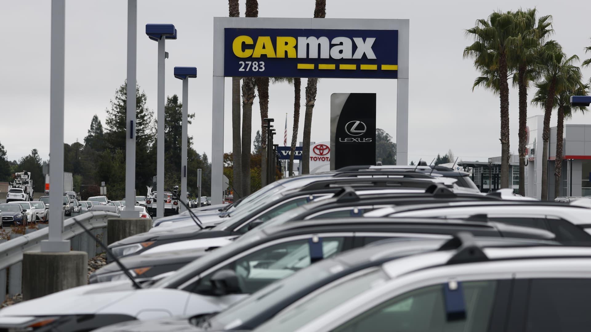 CarMax stock plummets after missed Wall Street’s expectations