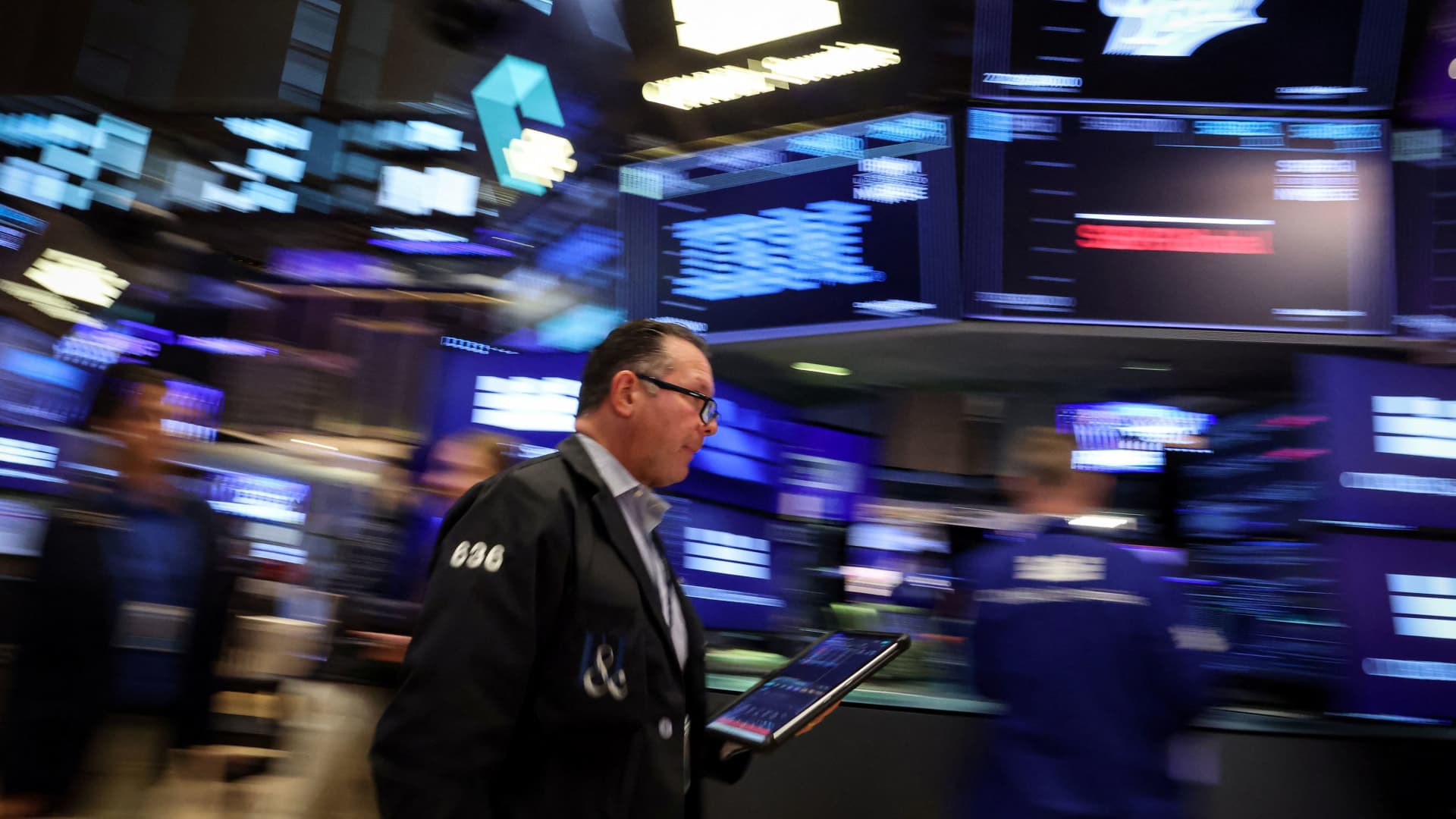 Stocks stumble, Nvidia bankrolls OpenAI, and iPhone sales surprise