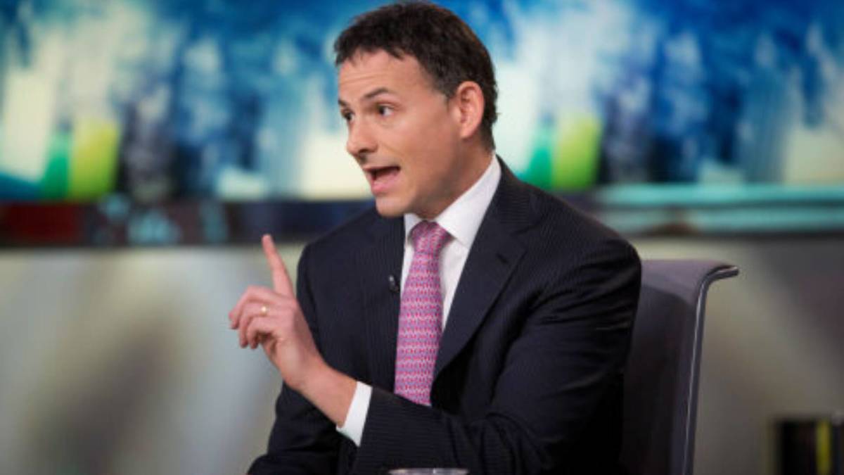 Wall Street billionaire sends one-word AI warning