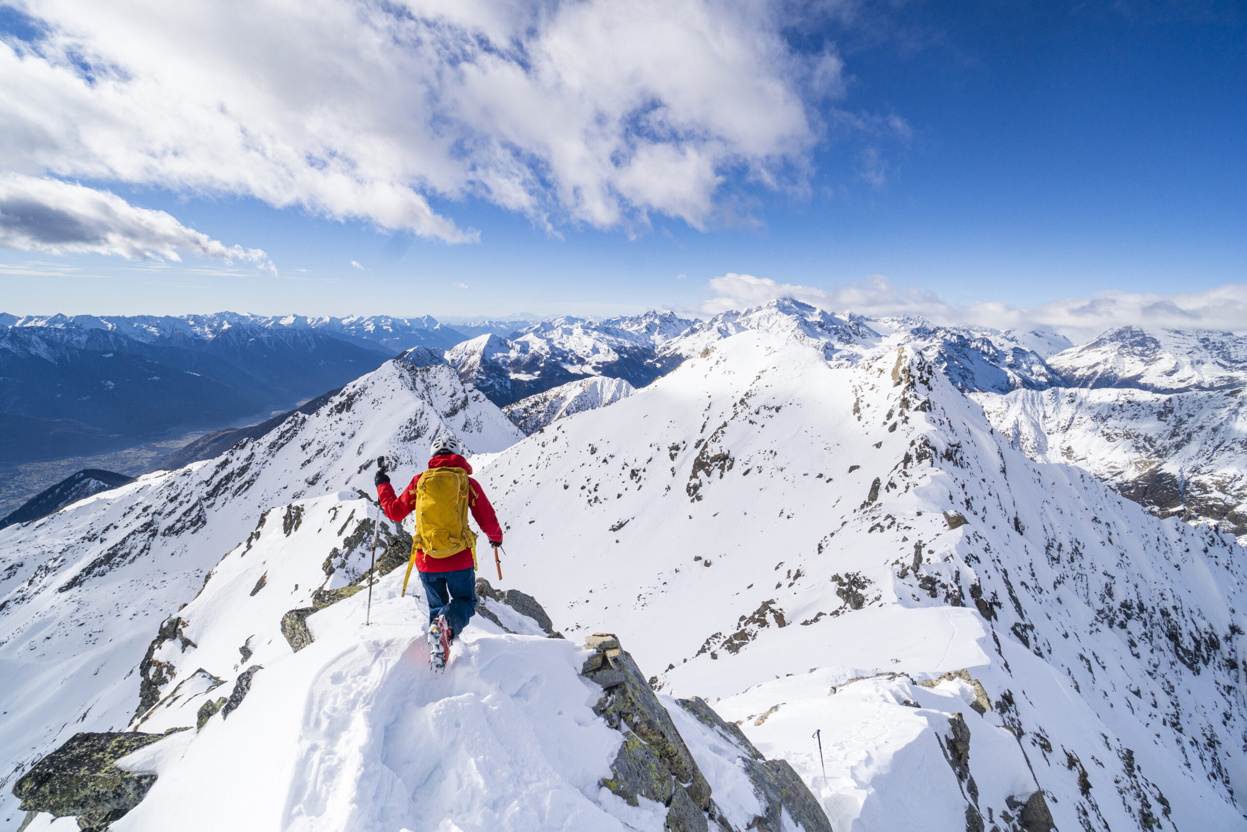 Coaching Investors Beyond Risk Profiling: Overcoming Emotional Biases