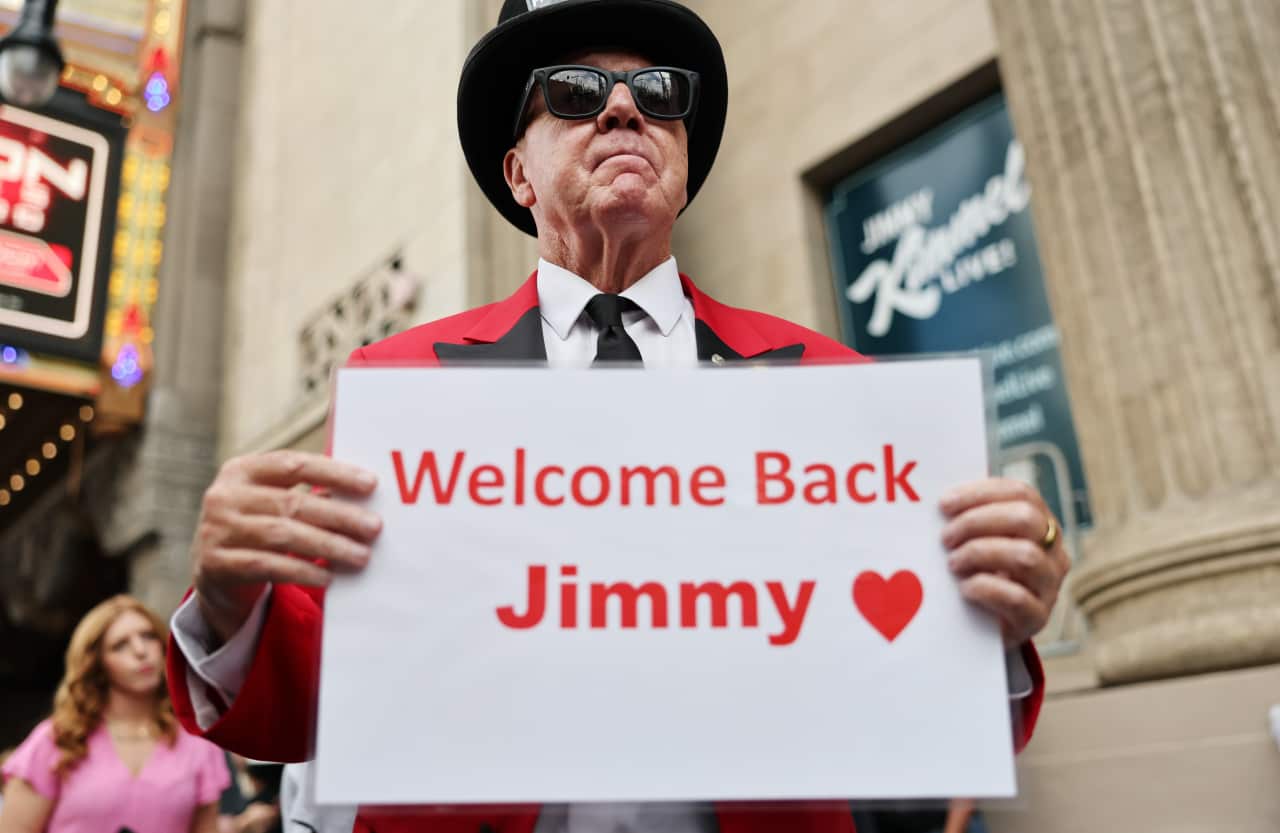 Sinclair, Nexstar end boycott of Jimmy Kimmel show