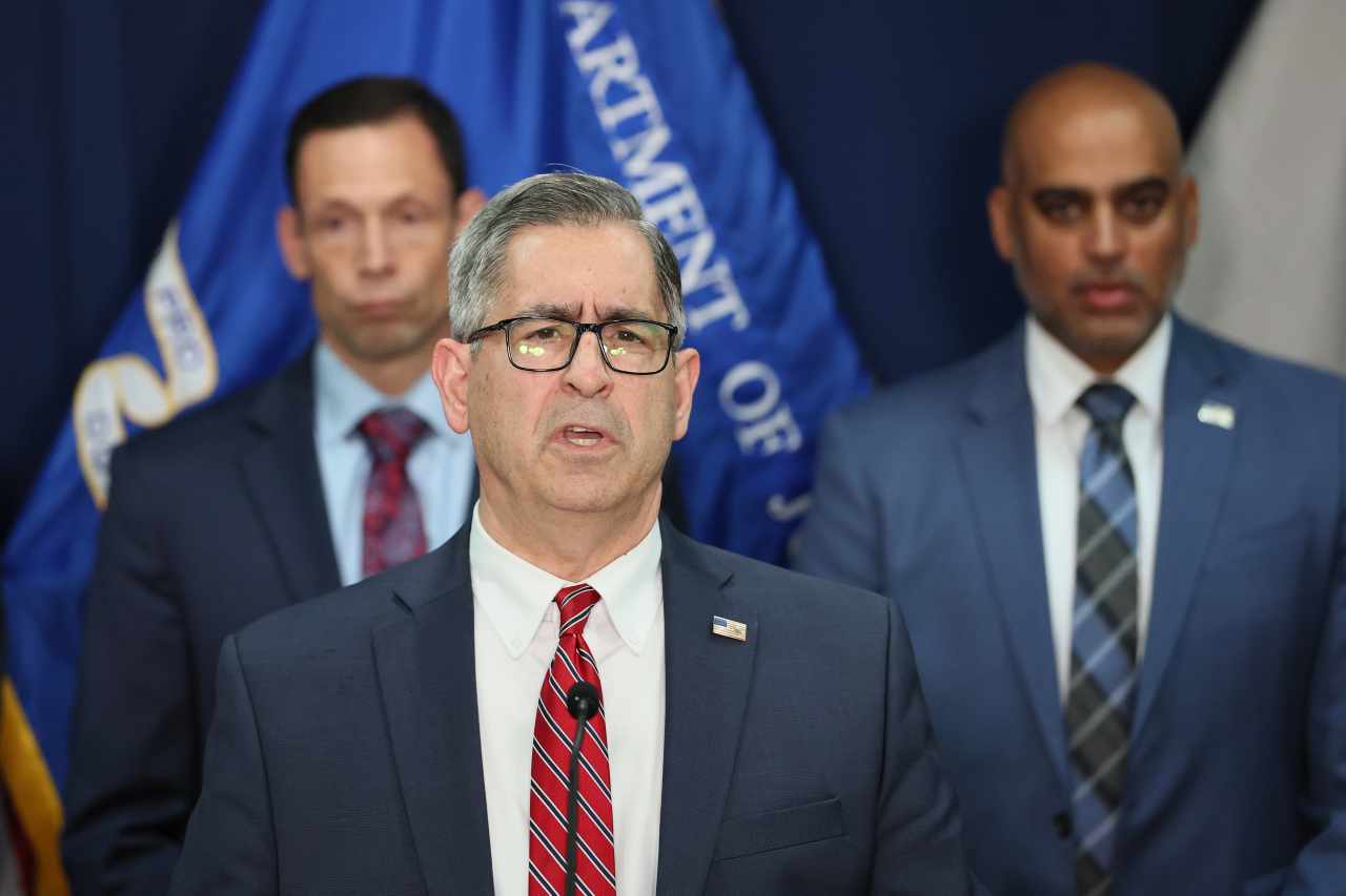 Who is Howie Rubin, the money manager charged with sex trafficking and torturing women?