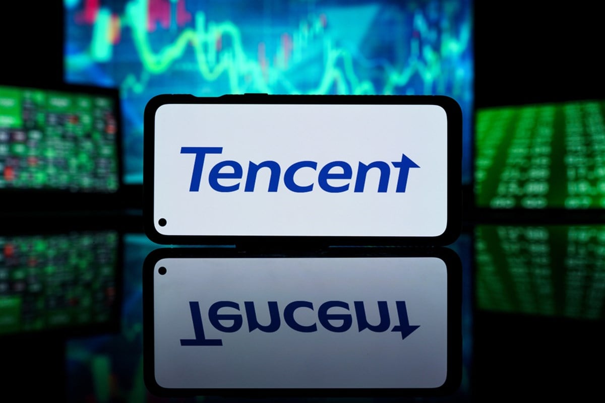 Tencent Music Stock Outshines Spotify as China’s Music Giant