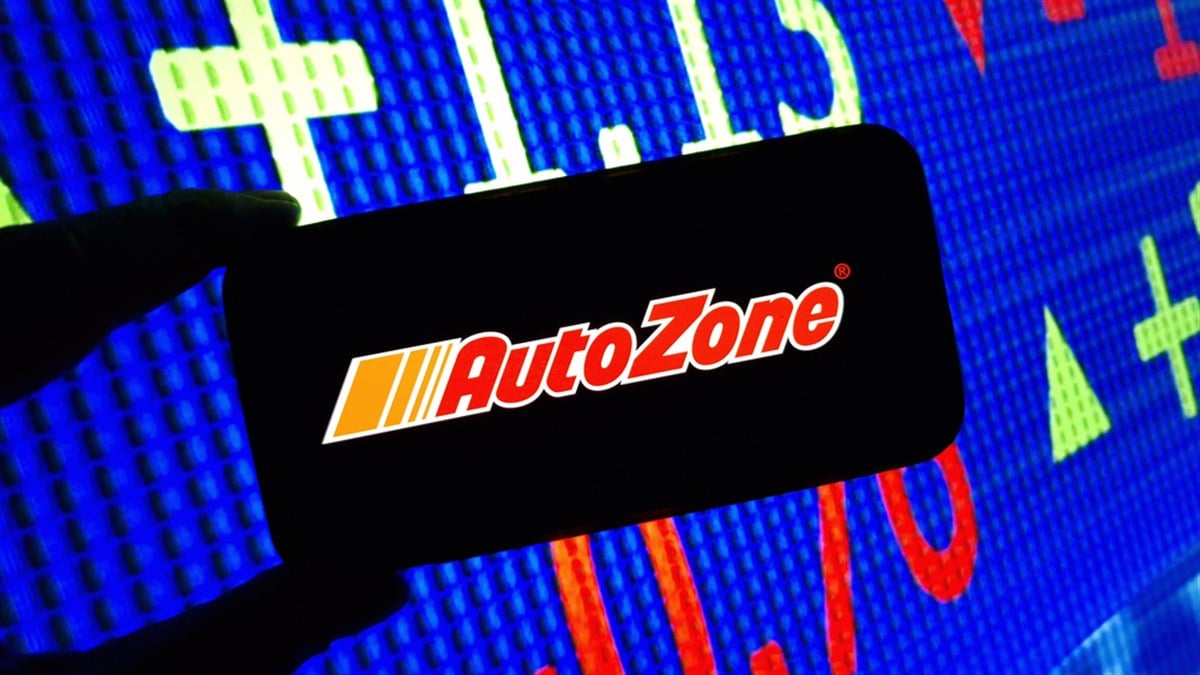 AutoZone Pulls Into a Buy-the-Dip Opportunity